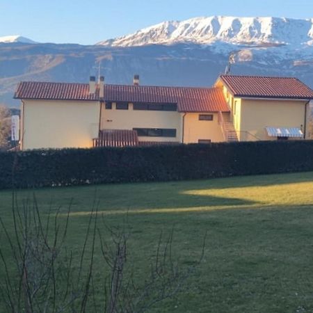 Complesso Turistico Aurora - Camere B&B Poggio Picenze Eksteriør billede