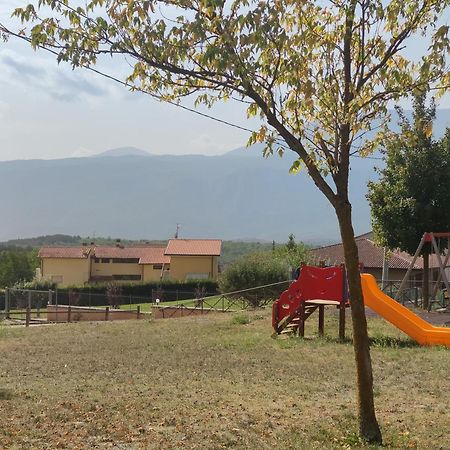 Complesso Turistico Aurora - Camere B&B Poggio Picenze Eksteriør billede