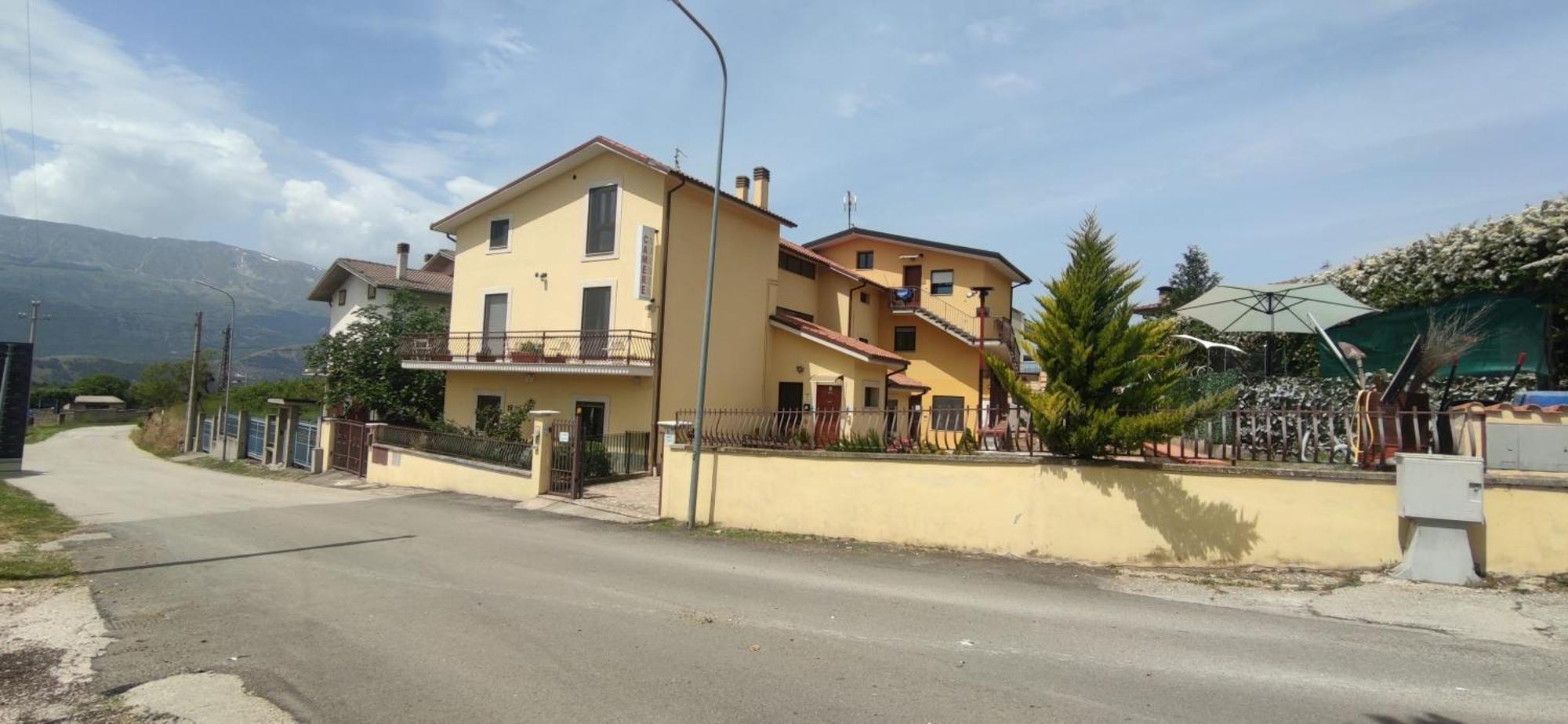 Complesso Turistico Aurora - Camere B&B Poggio Picenze Eksteriør billede