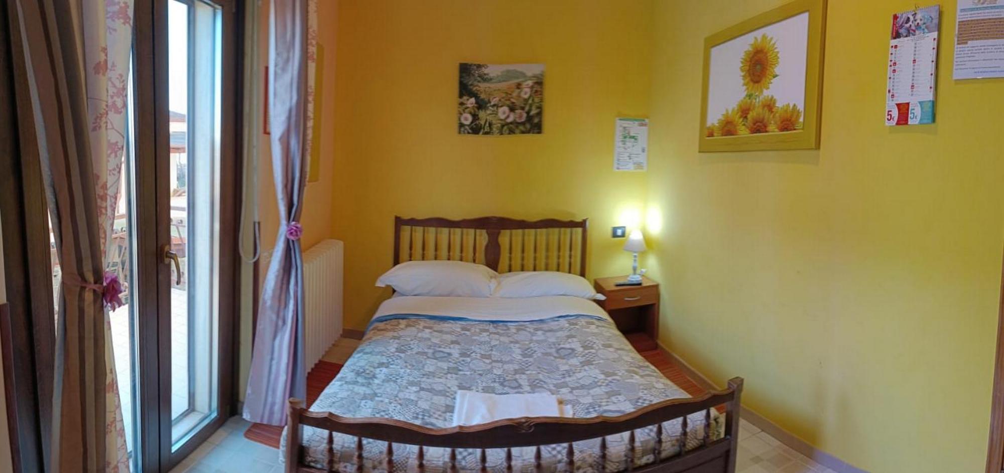 Complesso Turistico Aurora - Camere B&B Poggio Picenze Eksteriør billede