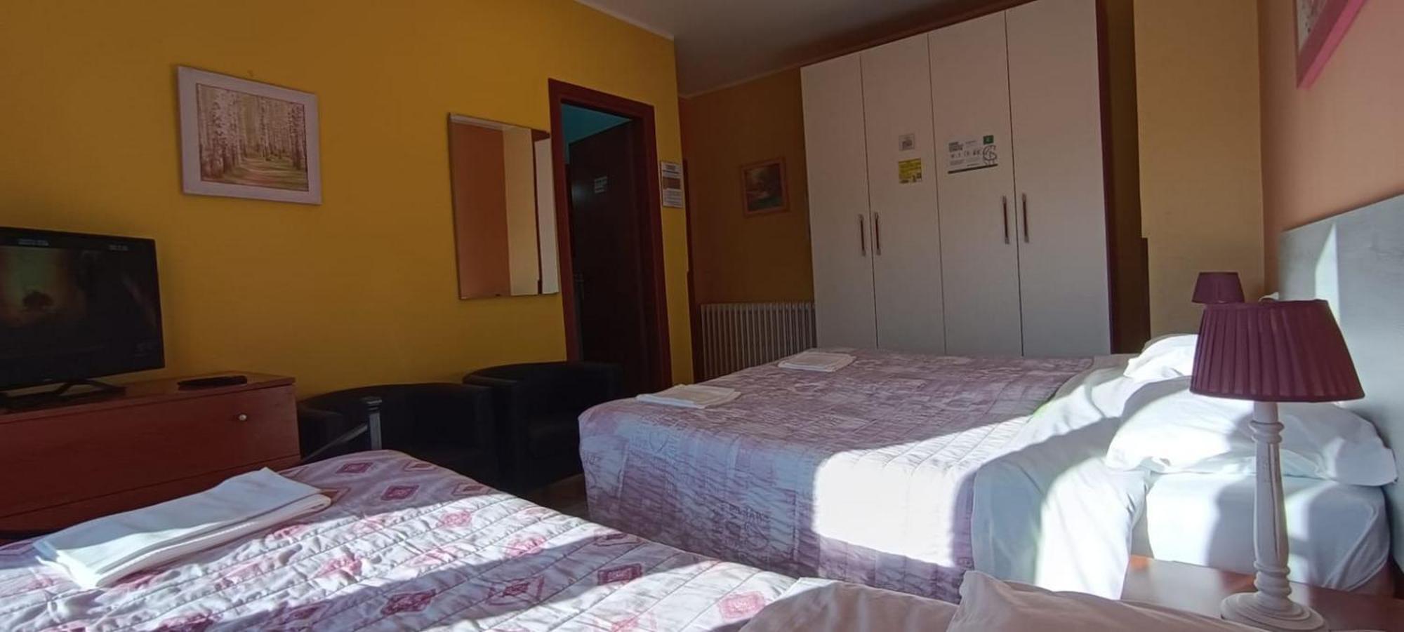 Complesso Turistico Aurora - Camere B&B Poggio Picenze Eksteriør billede