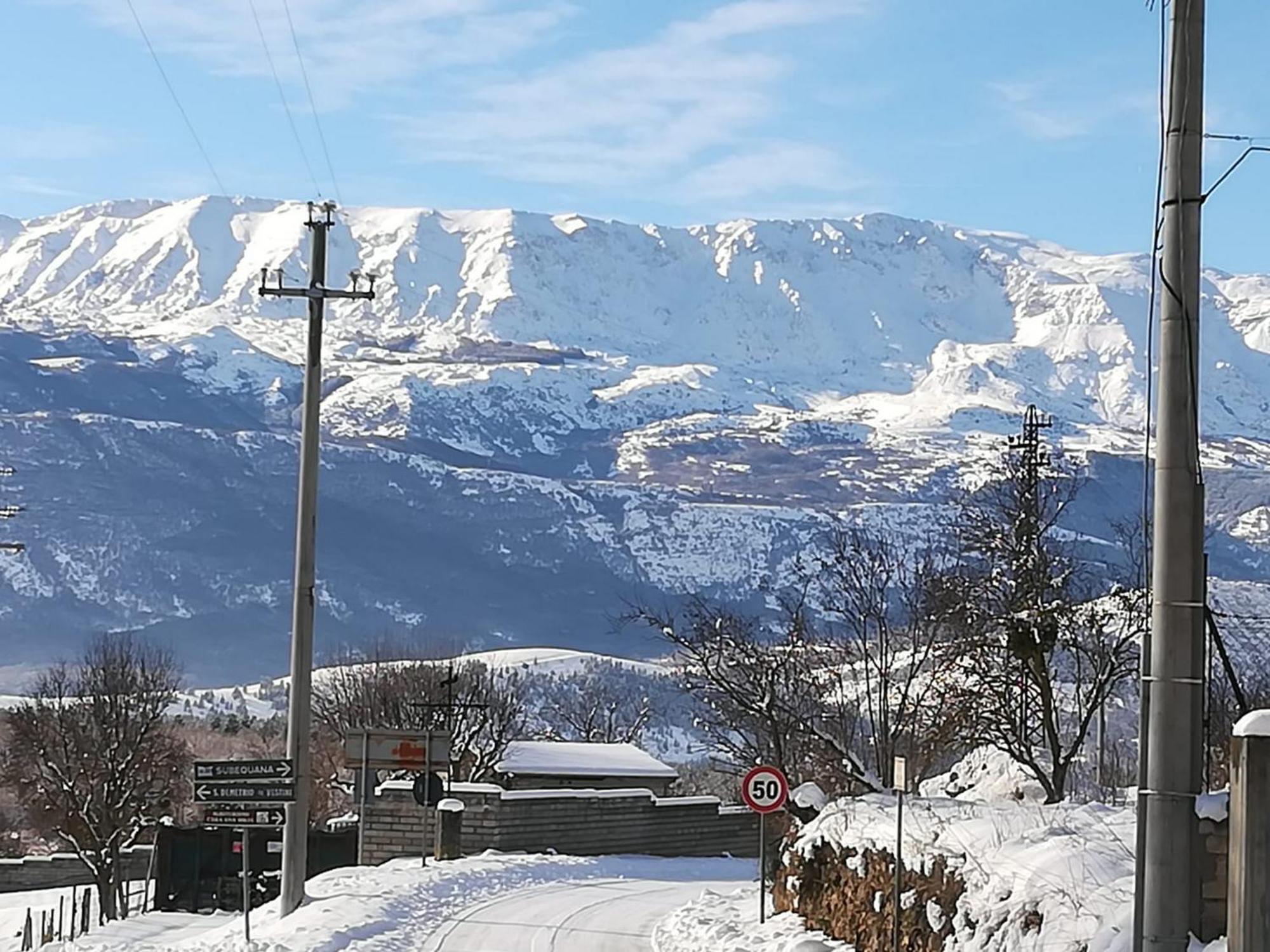 Complesso Turistico Aurora - Camere B&B Poggio Picenze Eksteriør billede